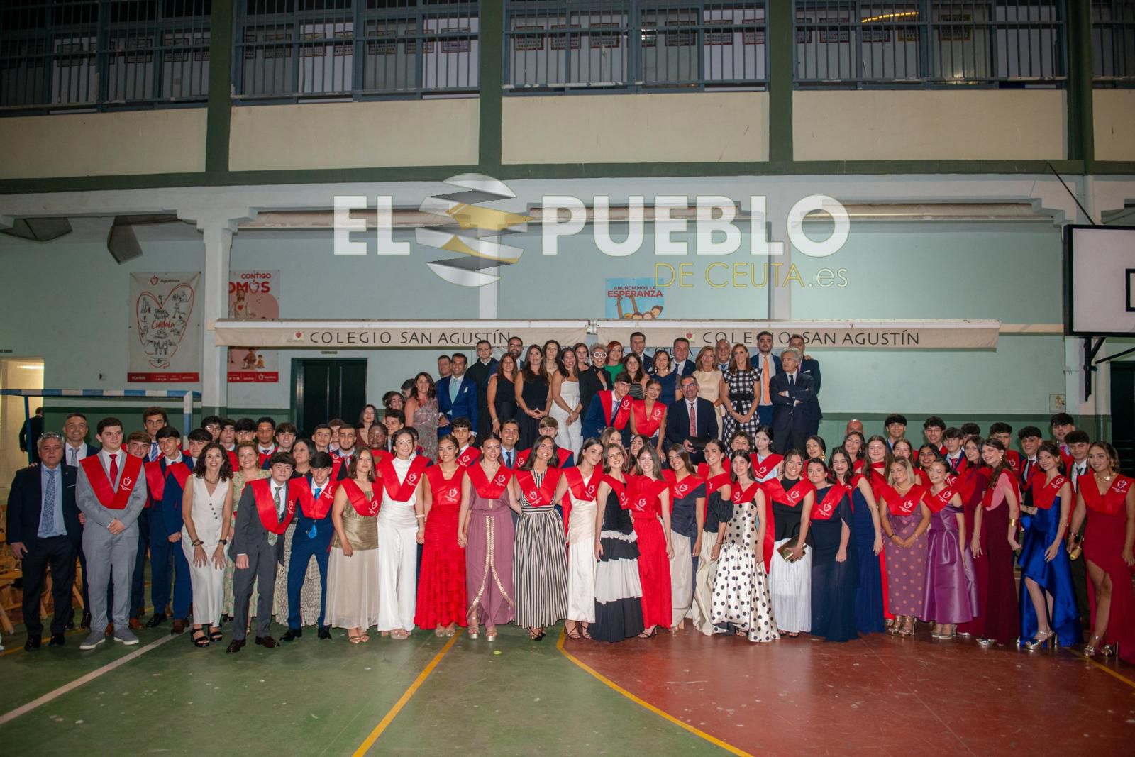 El curso de Segundo de Bachillerato de los Agustinos se gradúa