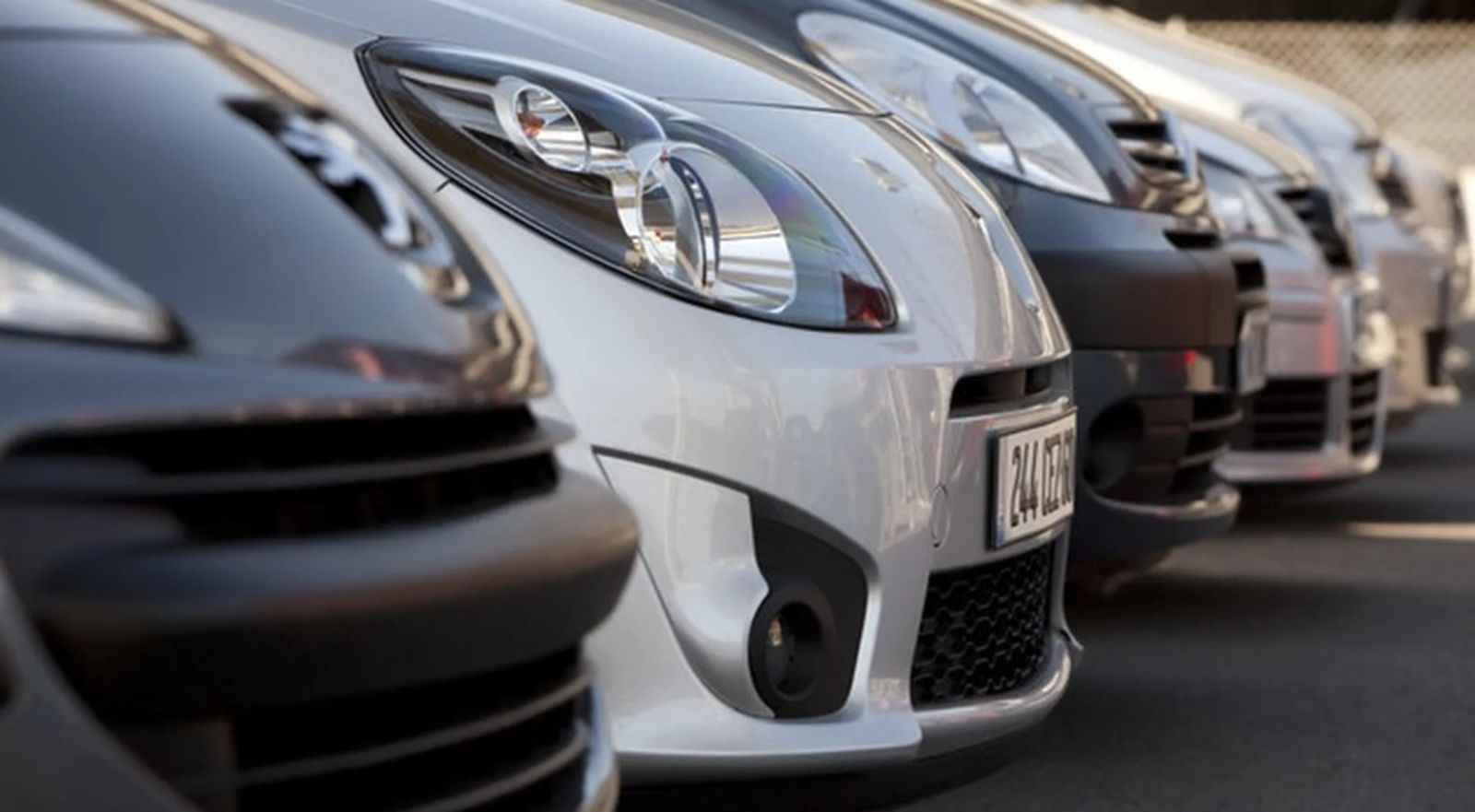 En el caso de los coches de más de 8 años, el preció subió en Ceuta un 21% de media, con un precio de 10.545 euros, mientras que desciende el 3,2% en Melilla