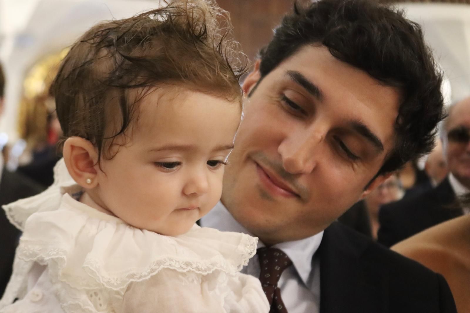 Carlota, Guillermo y Óliver reciben el sacramento del bautismo