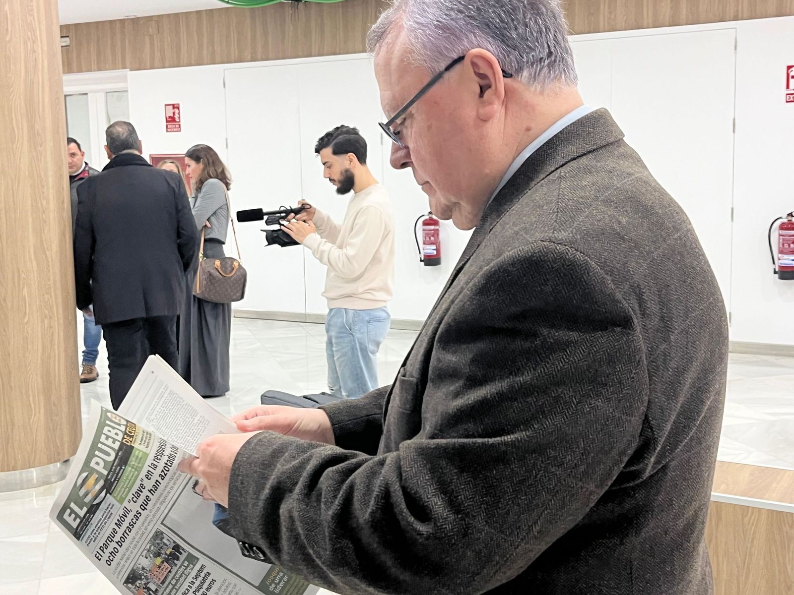 El Pueblo invita a reflexionar sobre el futuro del turismo en Ceuta