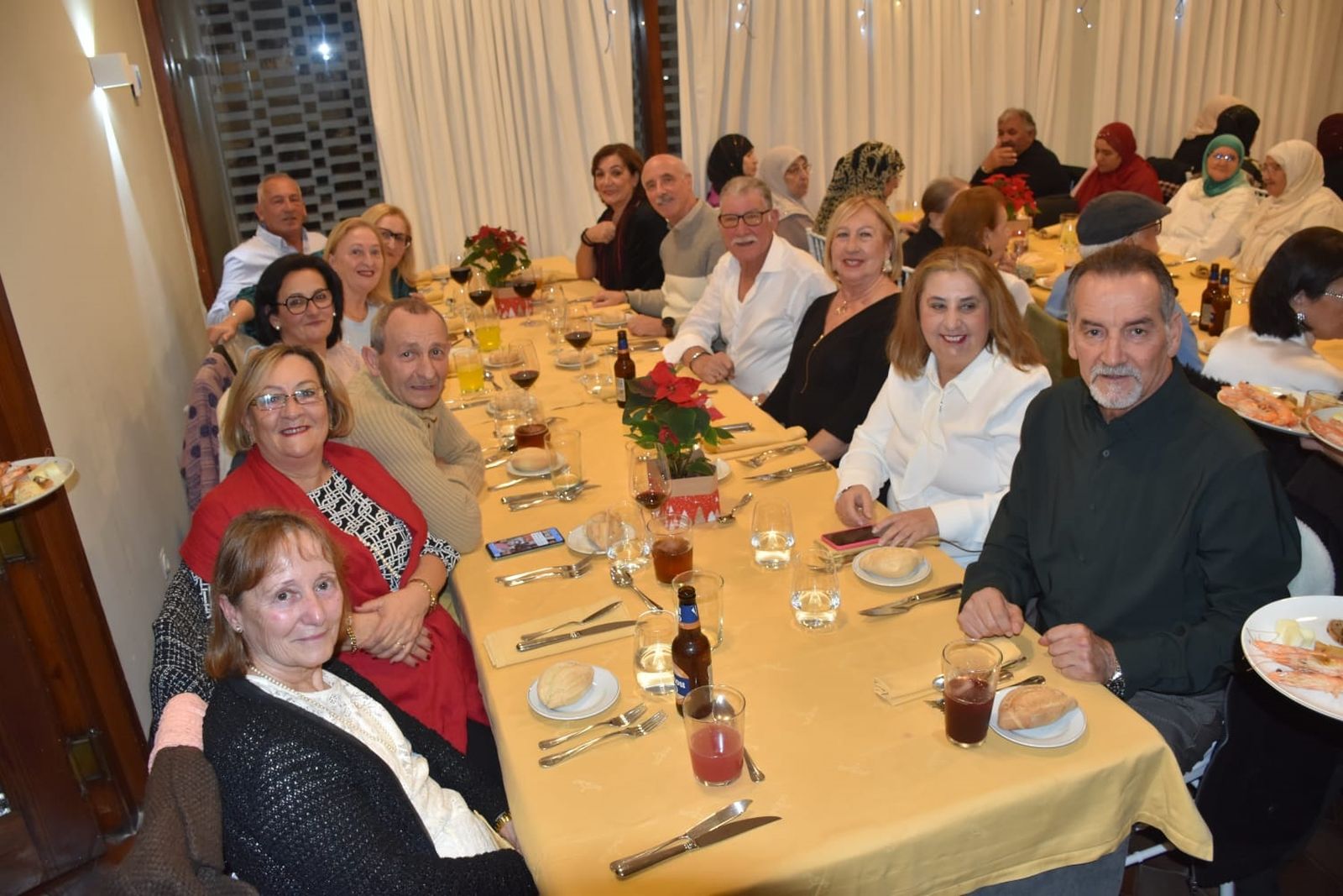 Luces, villancicos y sonrisas para nuestros mayores