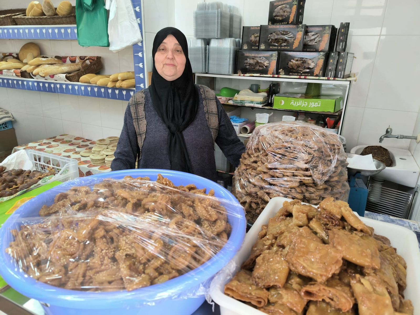 Saba, en su puesto del mercado de San José