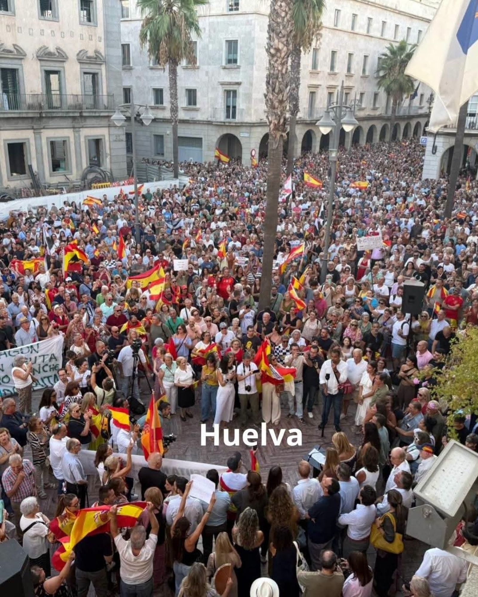 España se pone en pie por Ceuta y convierte el Día de la Ciudad en una gran muestra nacional de solidaridad