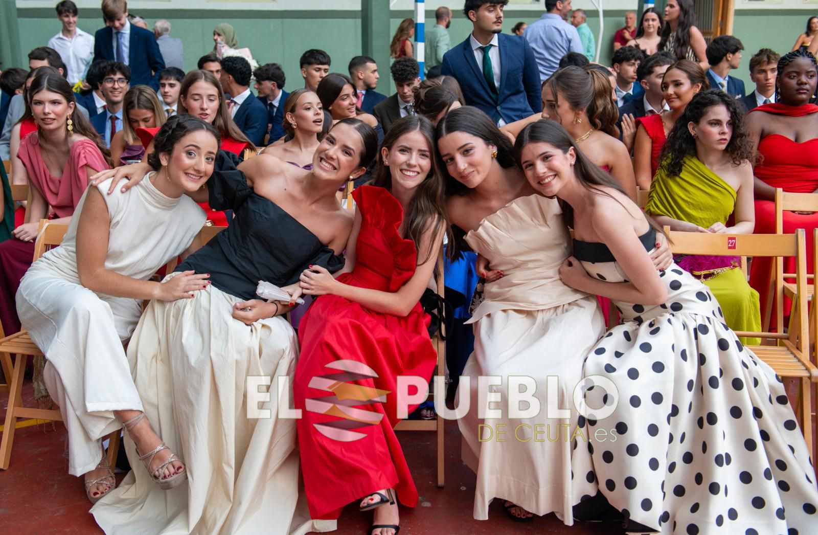 El curso de Segundo de Bachillerato de los Agustinos se gradúa