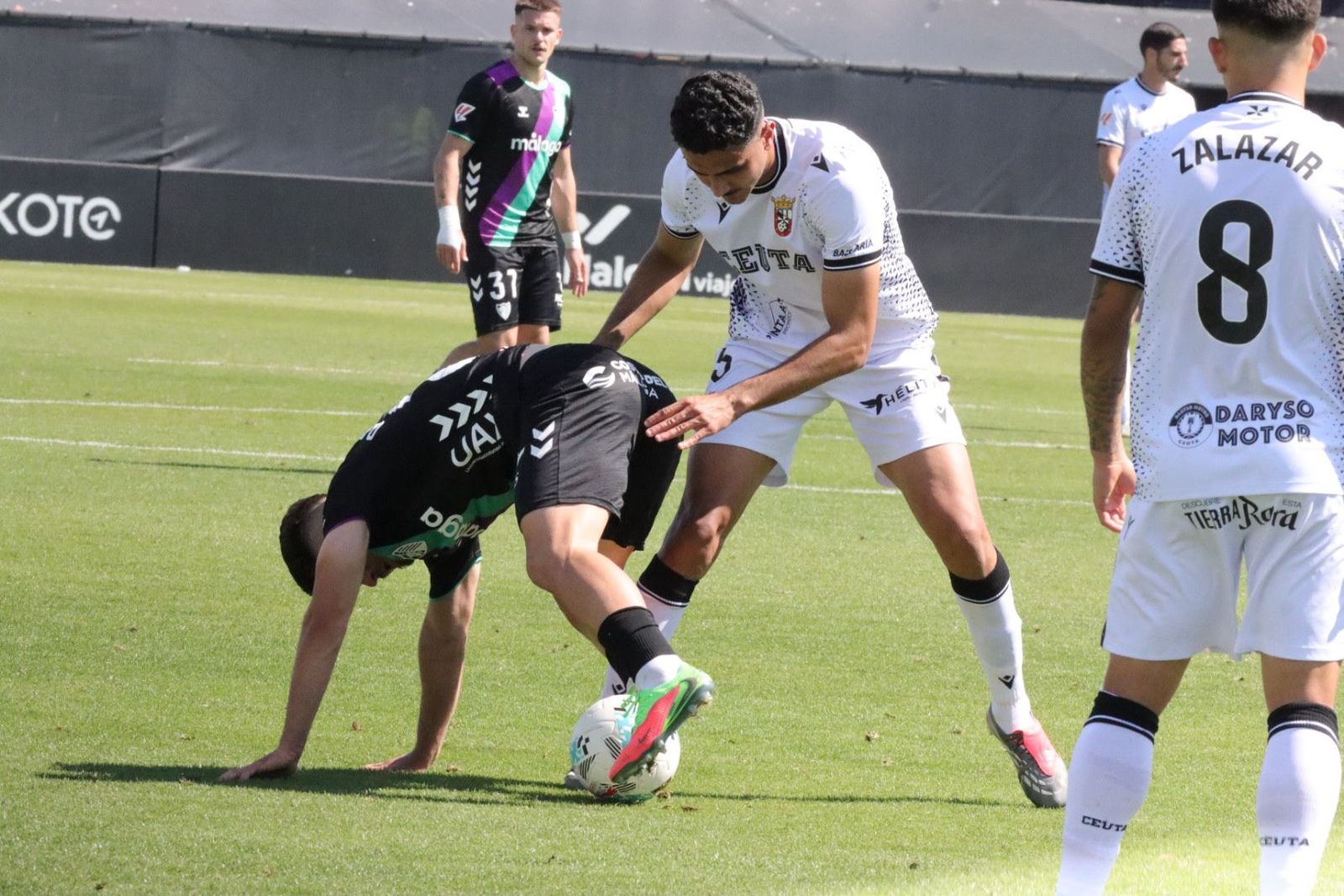 La AD Ceuta no puede con el Málaga