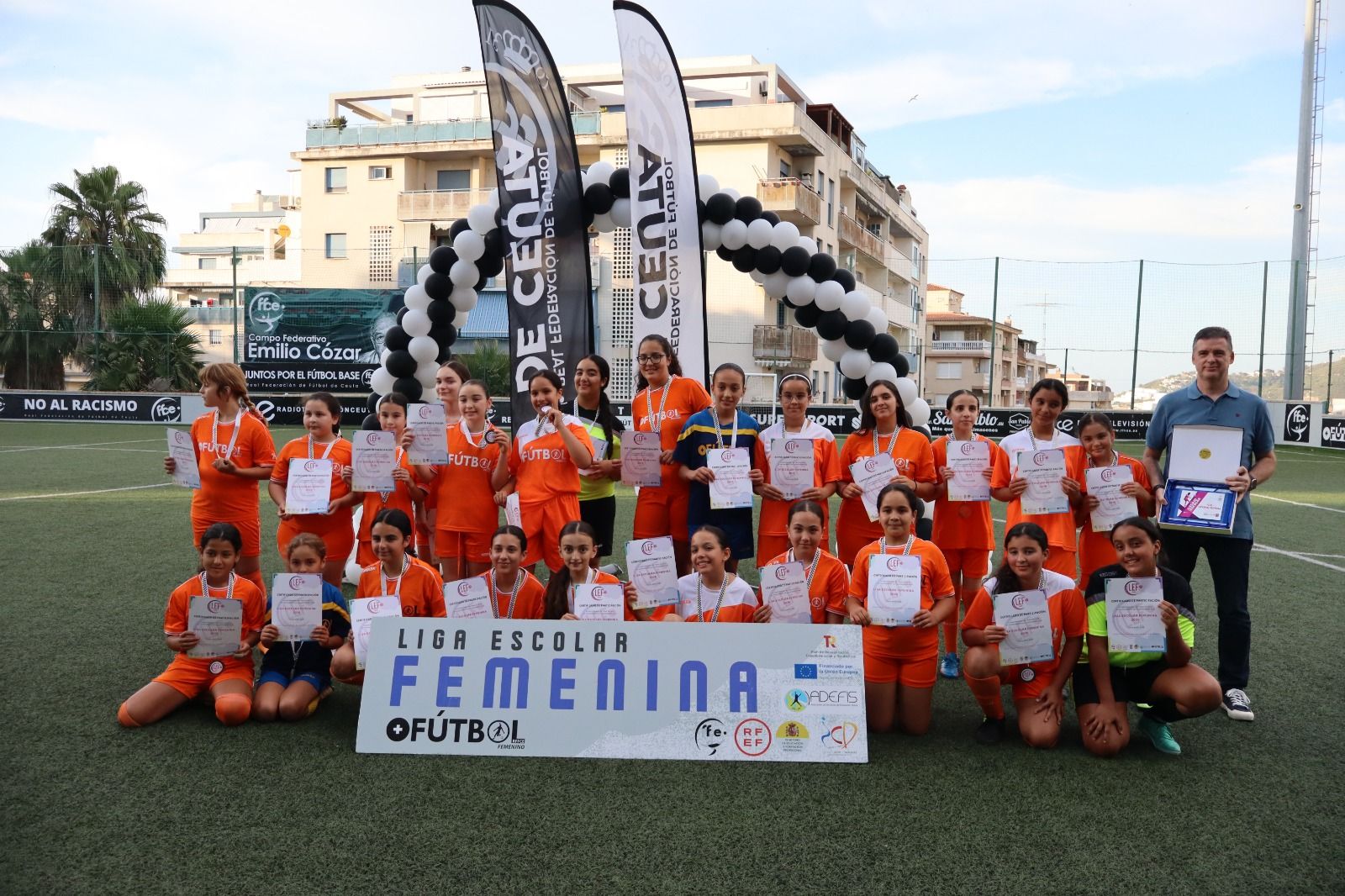 Entrega de trofeos de la Liga Escolar Femenina