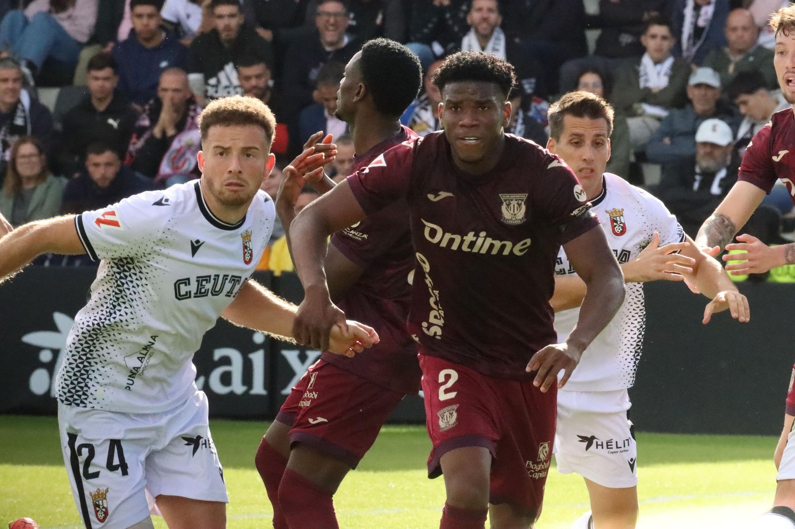 FOTOGALERÍA | El intenso encuentro entre la AD Ceuta y el Leganés en el Alfonso Murube