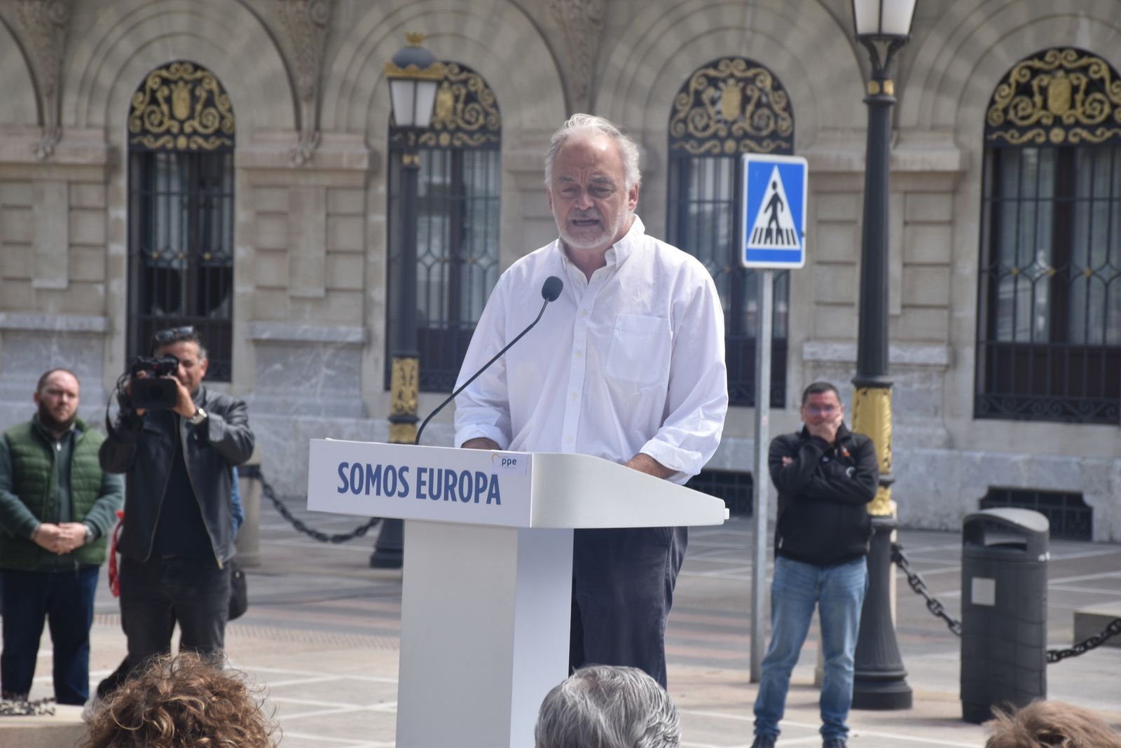 Acto del PP por el Día de Europa en la Plaza de África, con la presencia de su presidente nacional, Alberto Núñez Feijóo