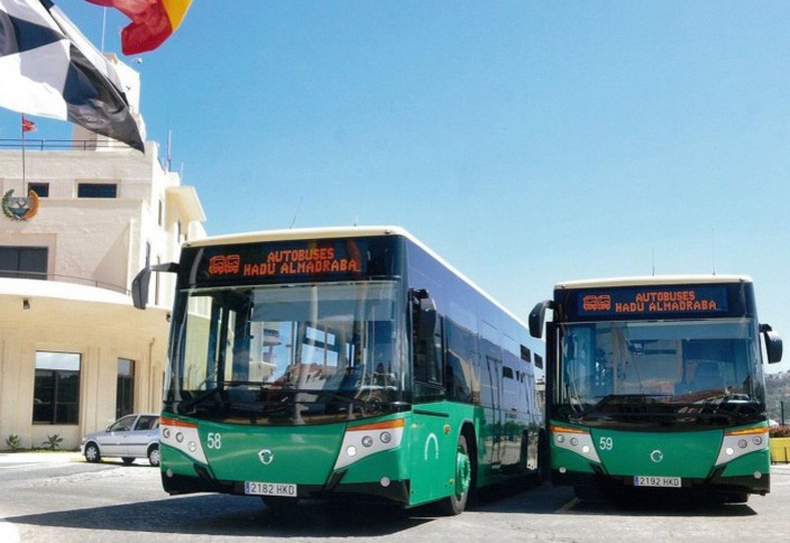 8975_6375_autobuses-2