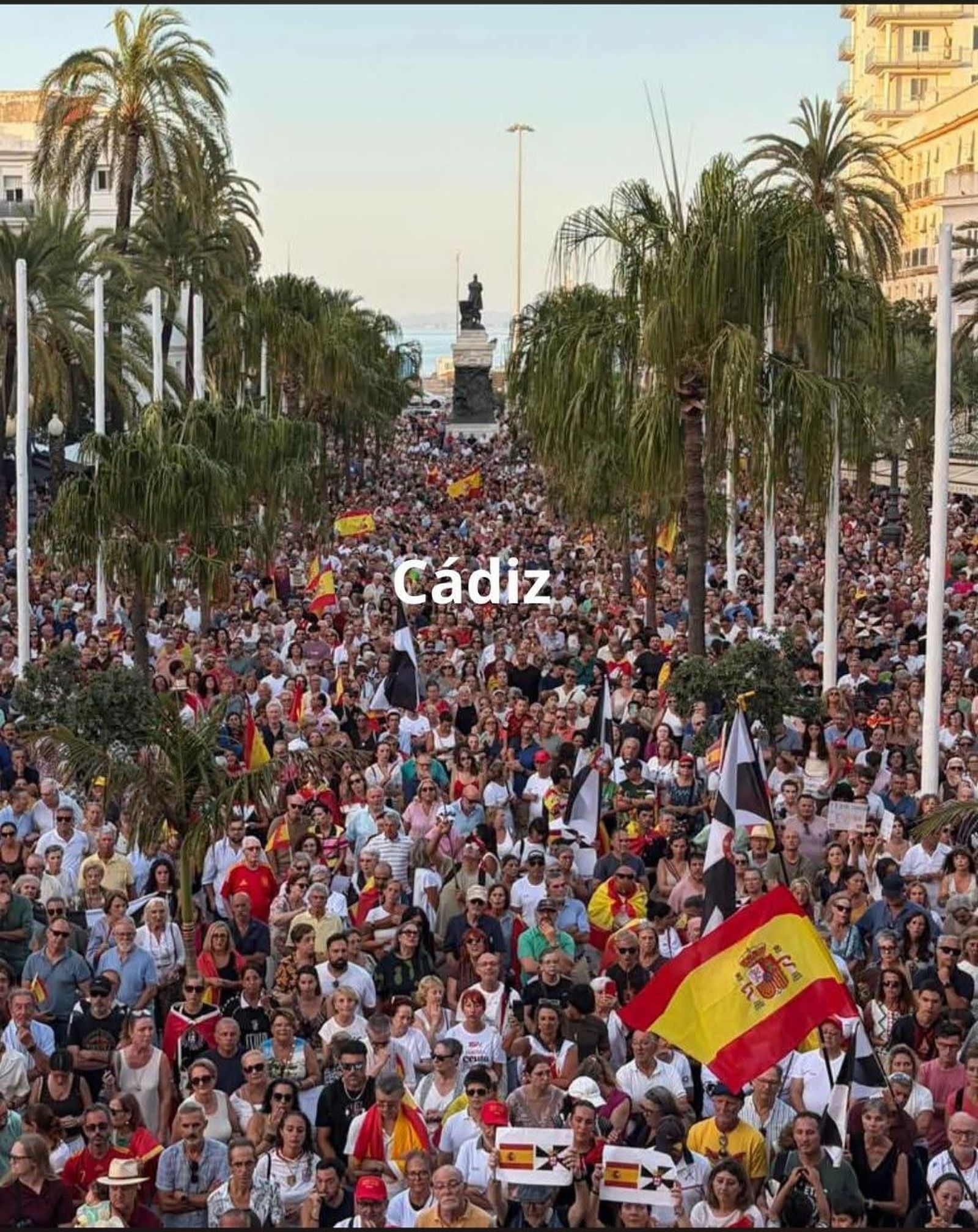 España se pone en pie por Ceuta y convierte el Día de la Ciudad en una gran muestra nacional de solidaridad