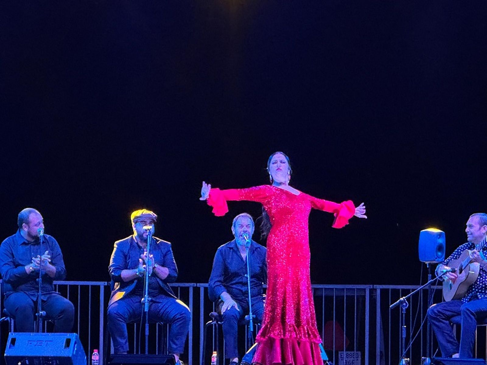 Gema Moneo en su actuación | FOTO NICOL'S