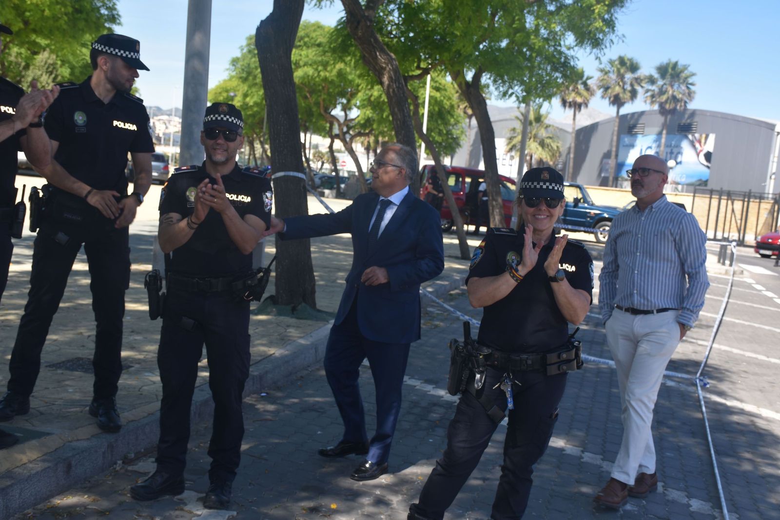 La Policía Local deslumbra a los pequeños de varios centros escolares
