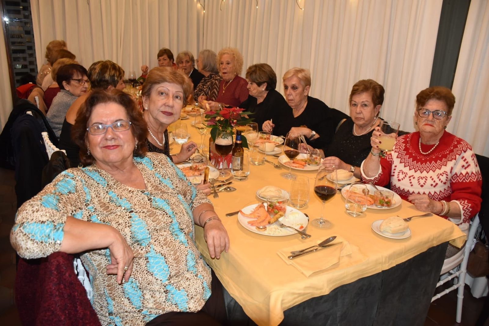 Luces, villancicos y sonrisas para nuestros mayores
