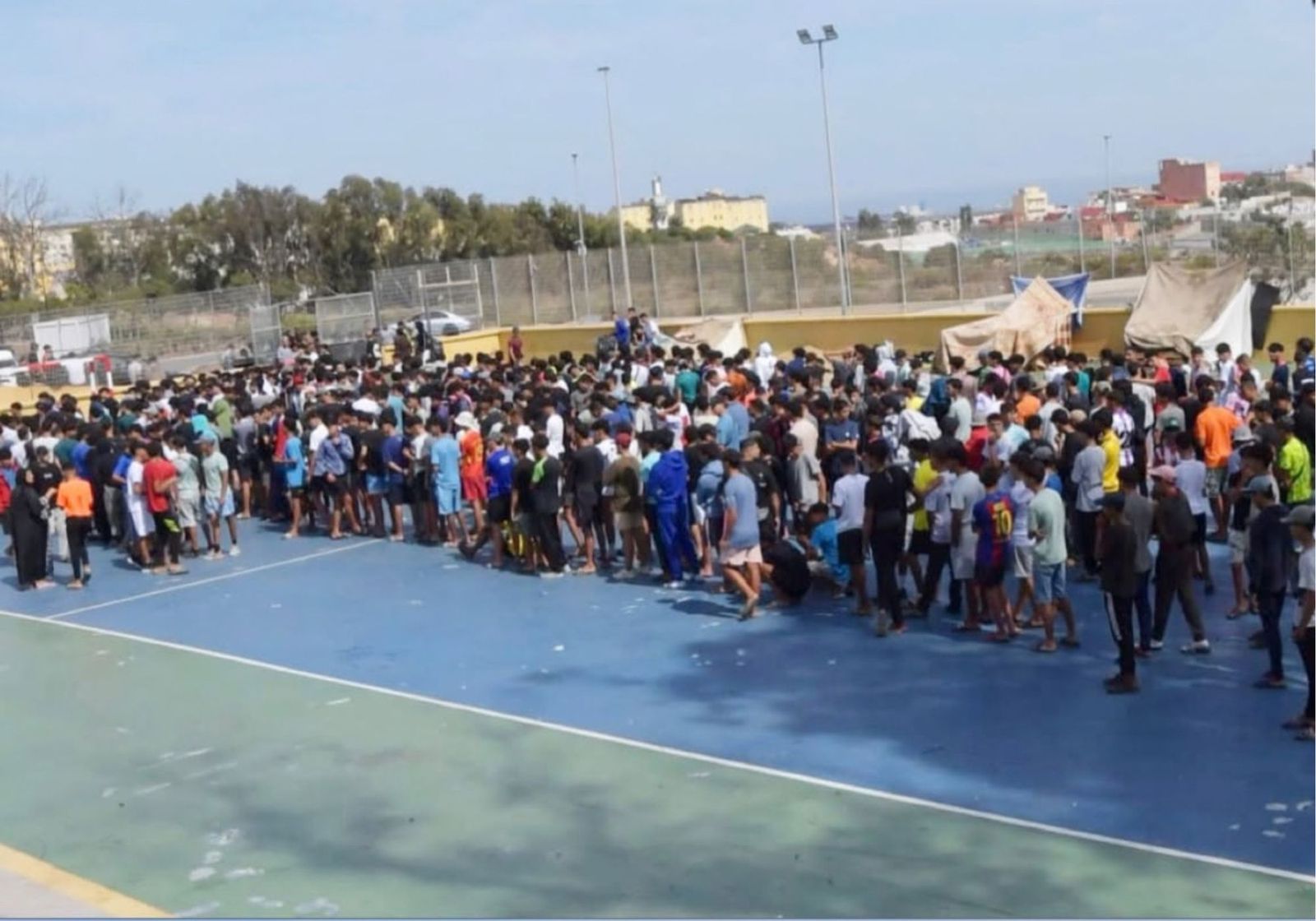 Menores el viernes en el polideportivo