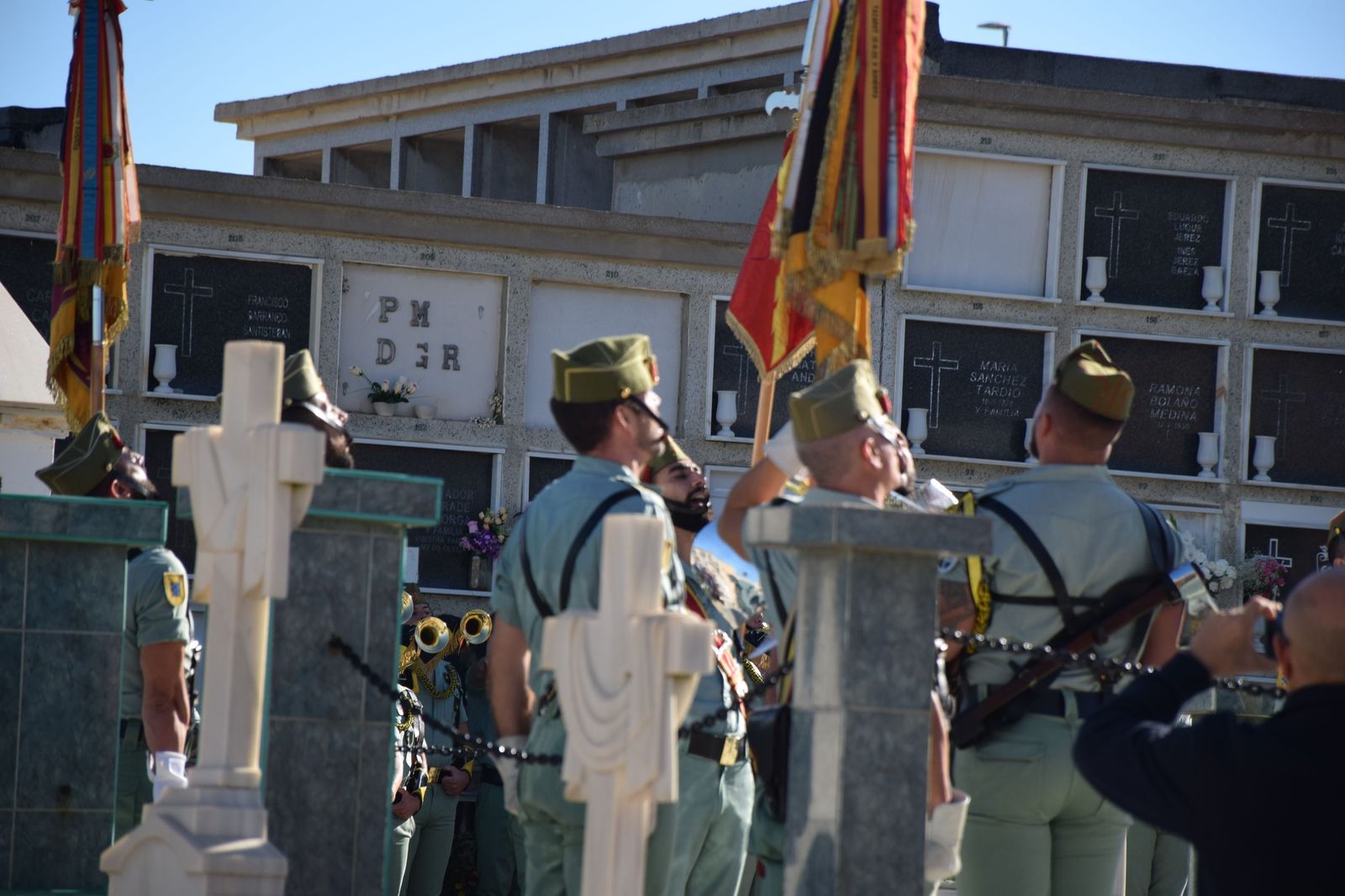Así ha sido el homenaje a los militares fallecidos