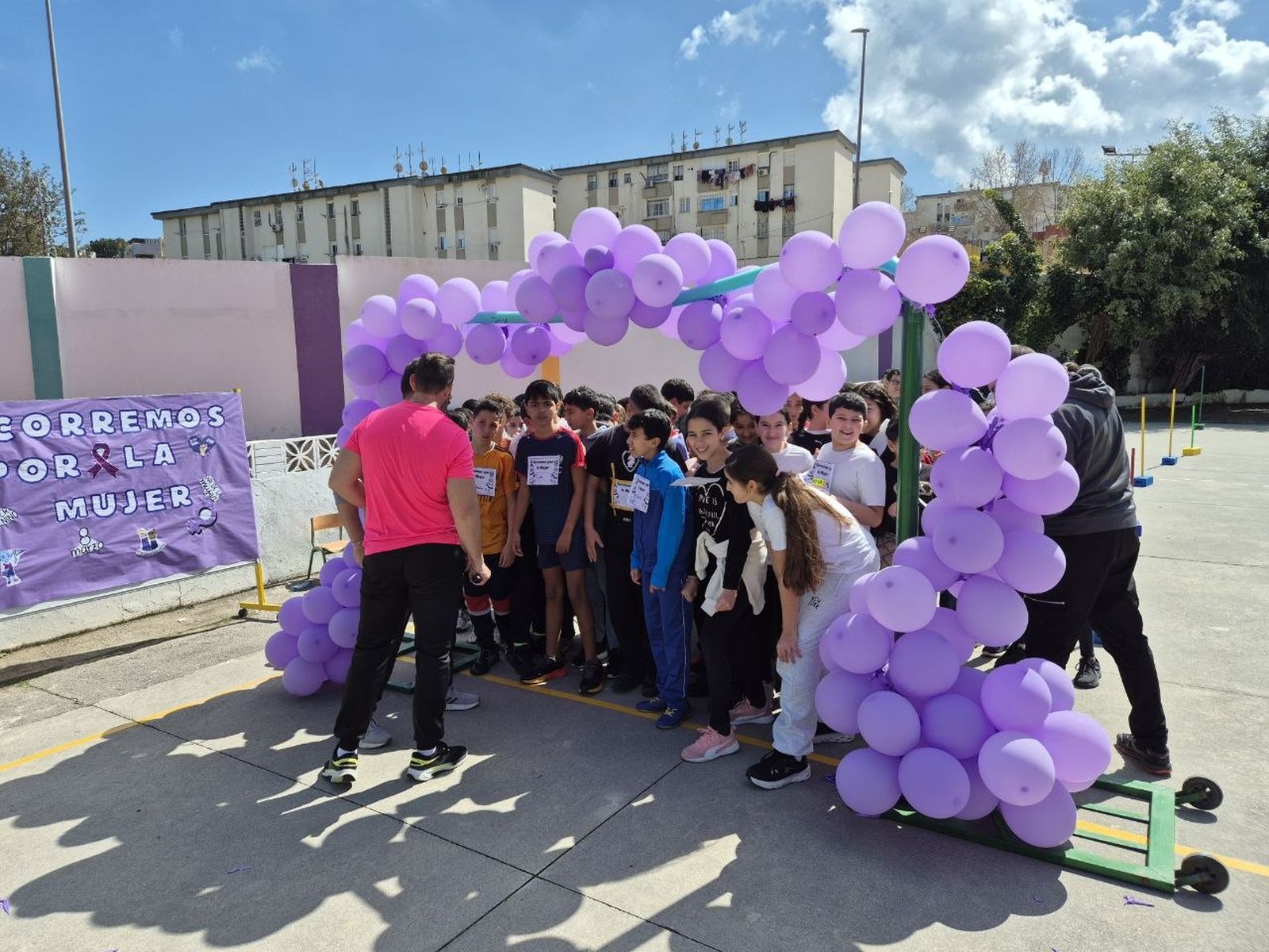 El 'Rey Juan Carlos I' corre por la igualdad