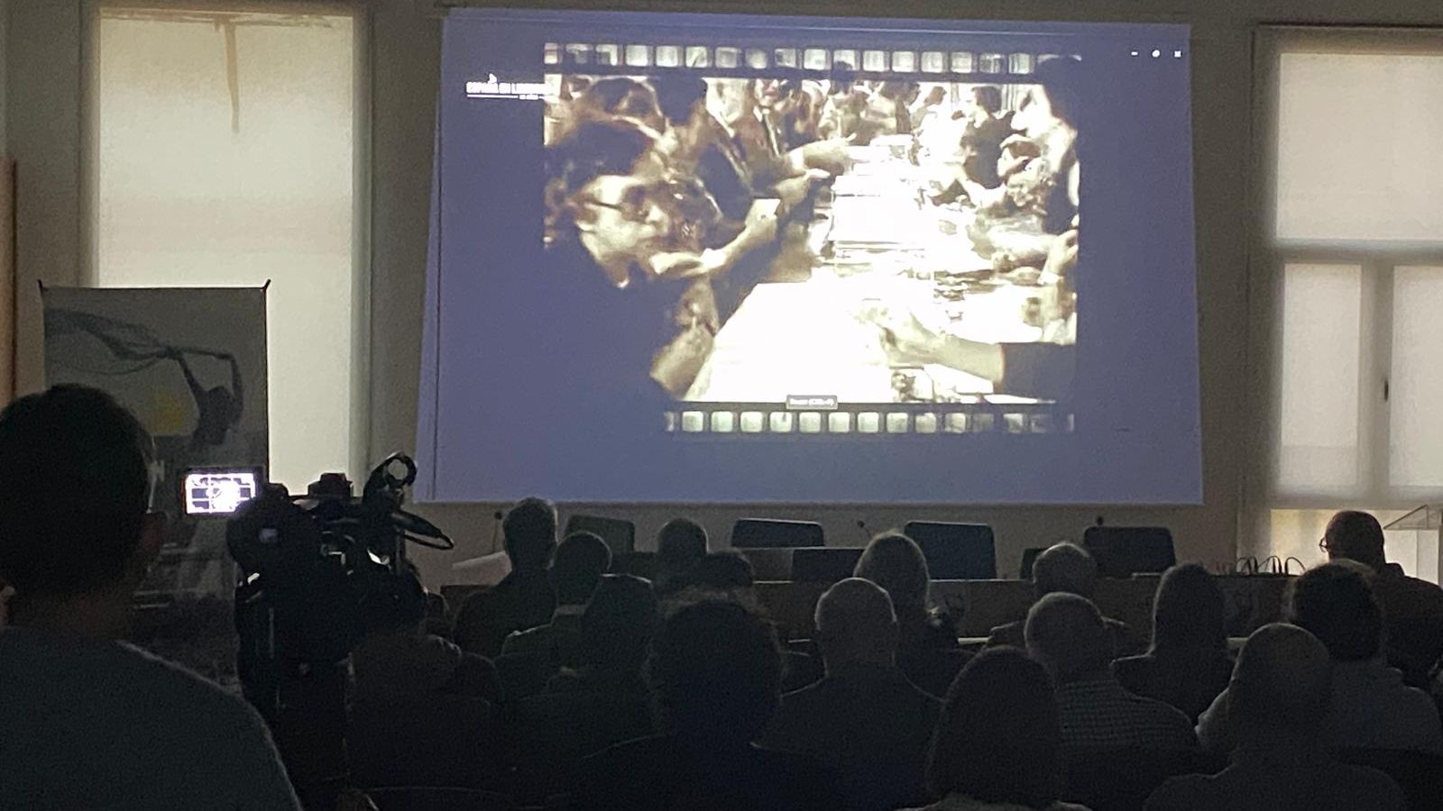 Imagen de la proyección del documental.