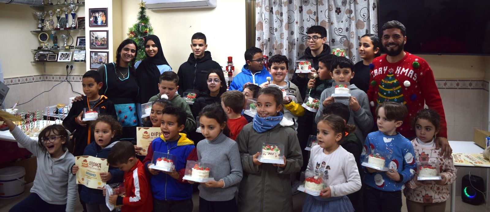 Miramar Alto cierra su proyecto 2025 con un taller de repostería infantil que impulsó Pepe Ramos