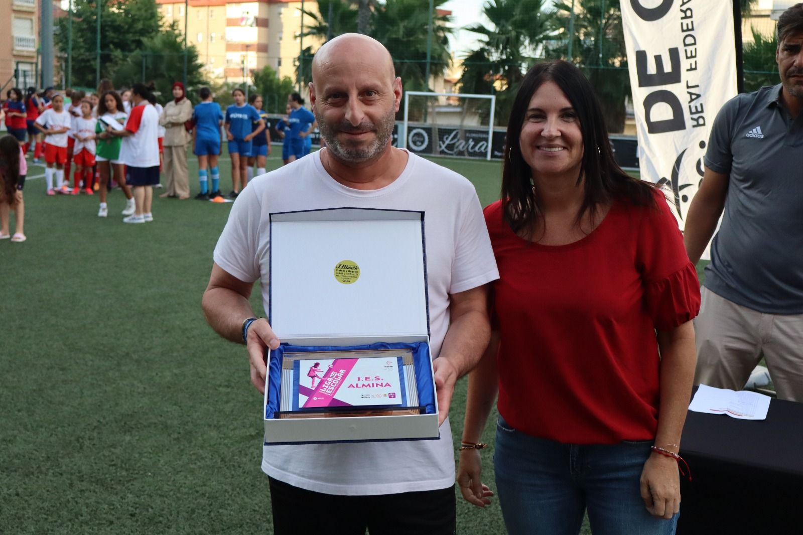 Entrega de trofeos de la Liga Escolar Femenina