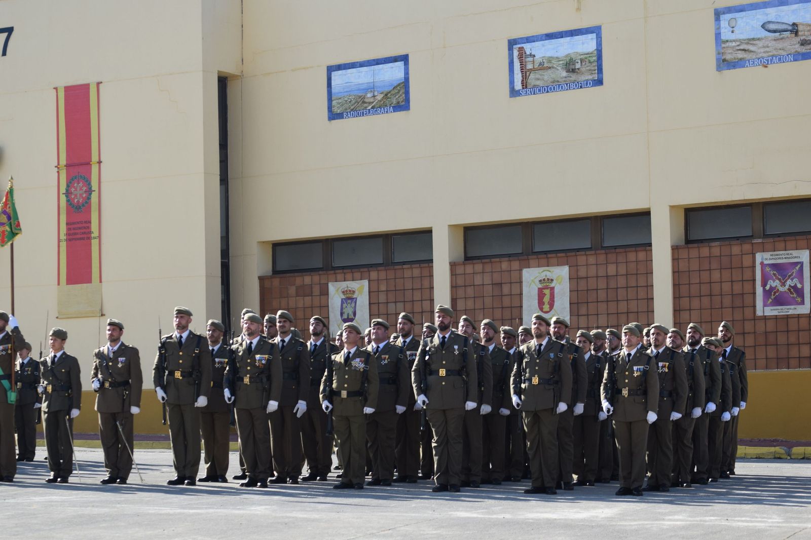 El Regimiento de Ingenieros 7 honra a San Fernando en una solemne parada militar en El Jaral