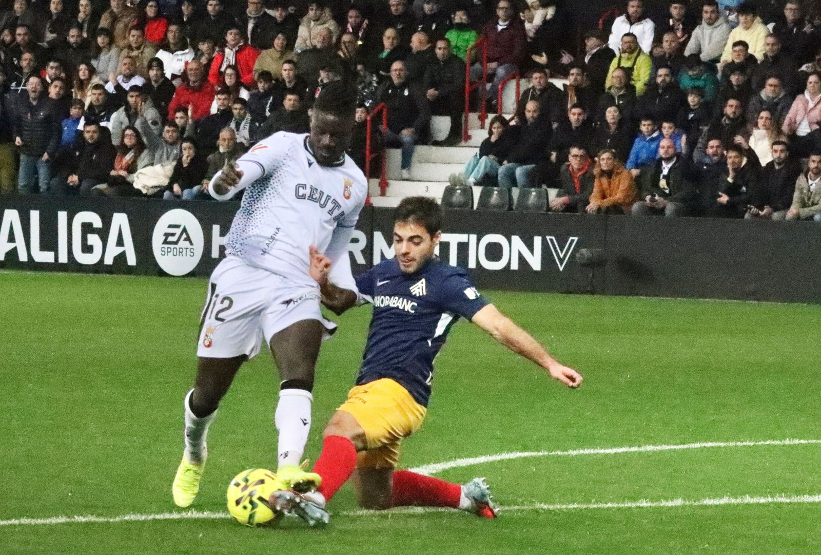 La AD Ceuta se muestra sólido ante un buen Andorra