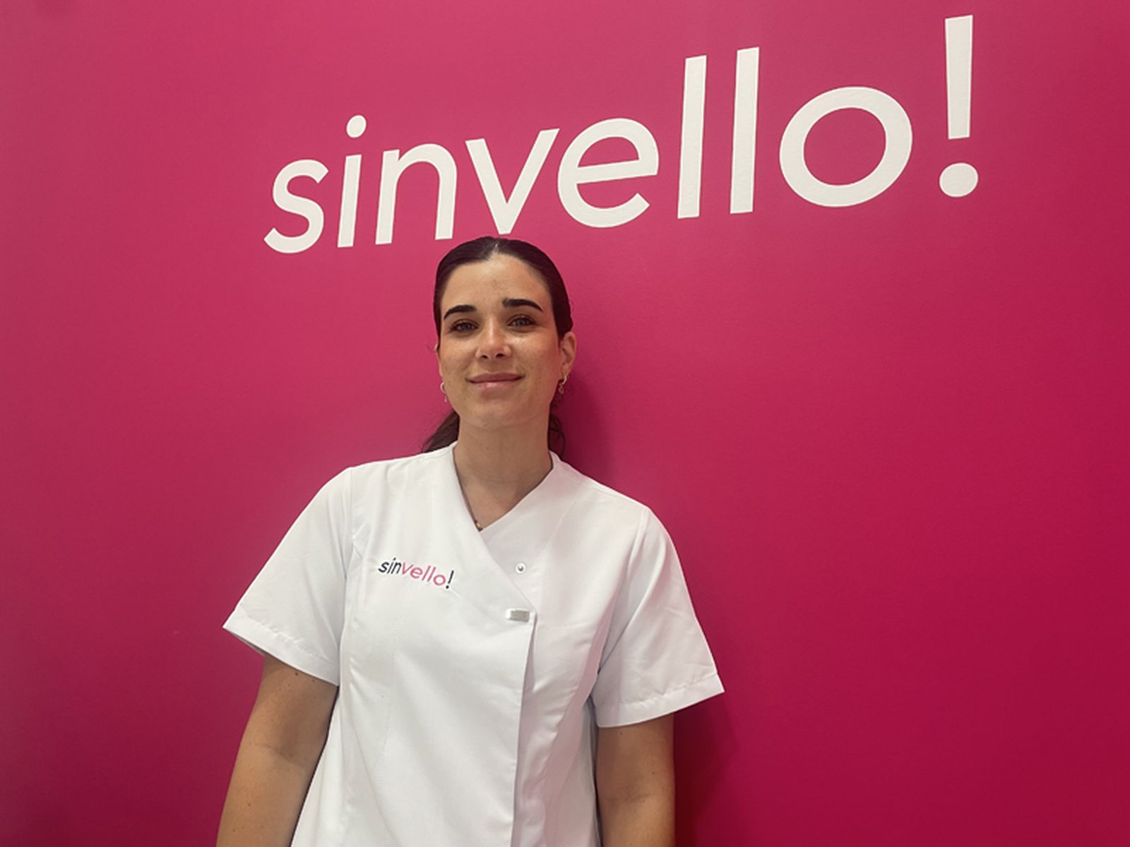 La técnico de estética de SinVello! en Ceuta, Paula Capella. / FOTO REDUAN