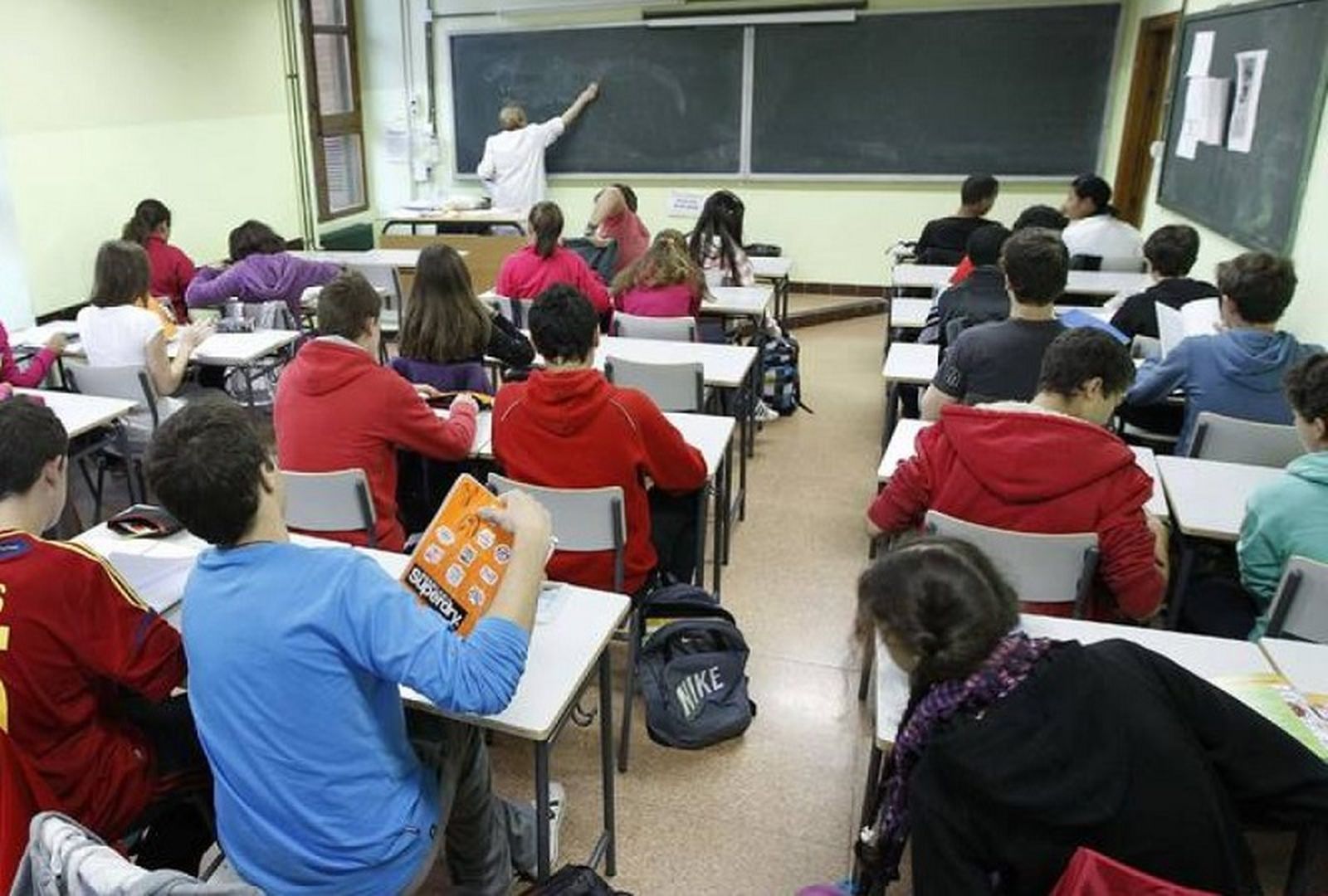 8451_7015_alumnos-1280x720