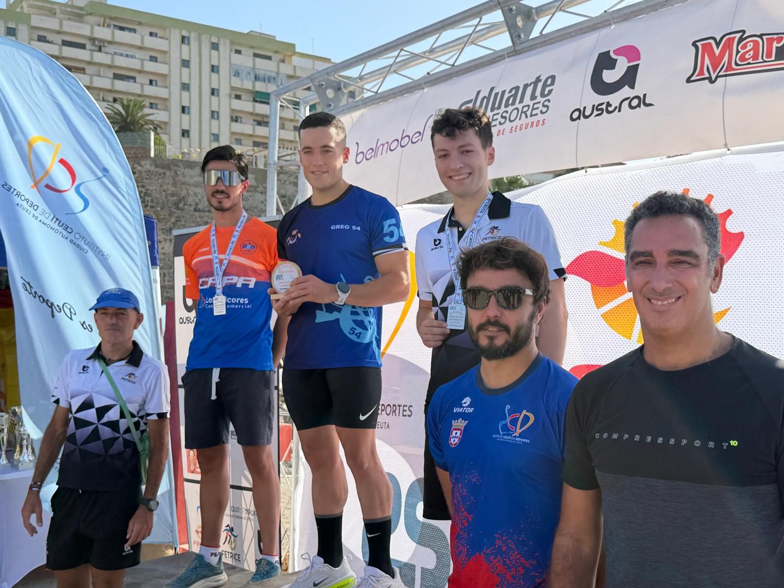 Entrega de trofeos del Acuatlón