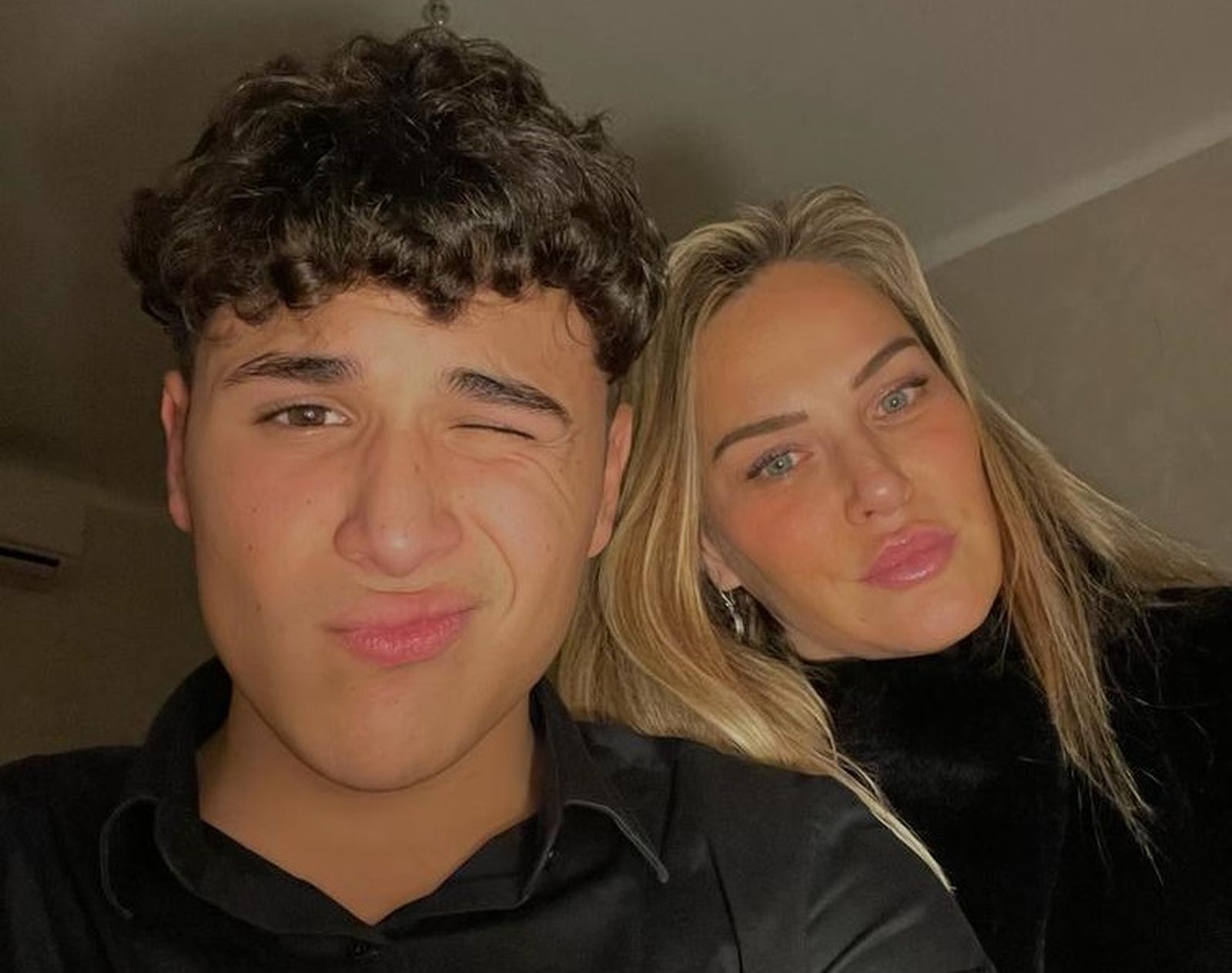 Hanan Alcalde y su hijo Ibra./FOTO CEDIDA