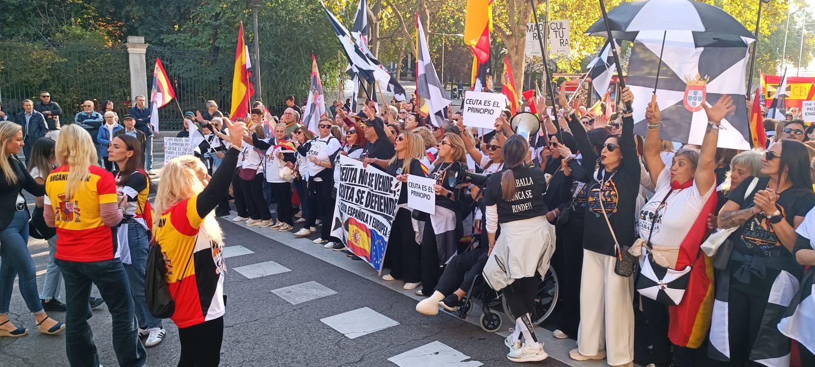 Miles de voces claman en Madrid por Ceuta y exigen soluciones al Gobierno