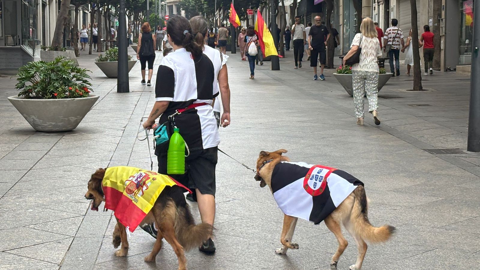 Ceutíes en el Revellín este 2 de septiembre