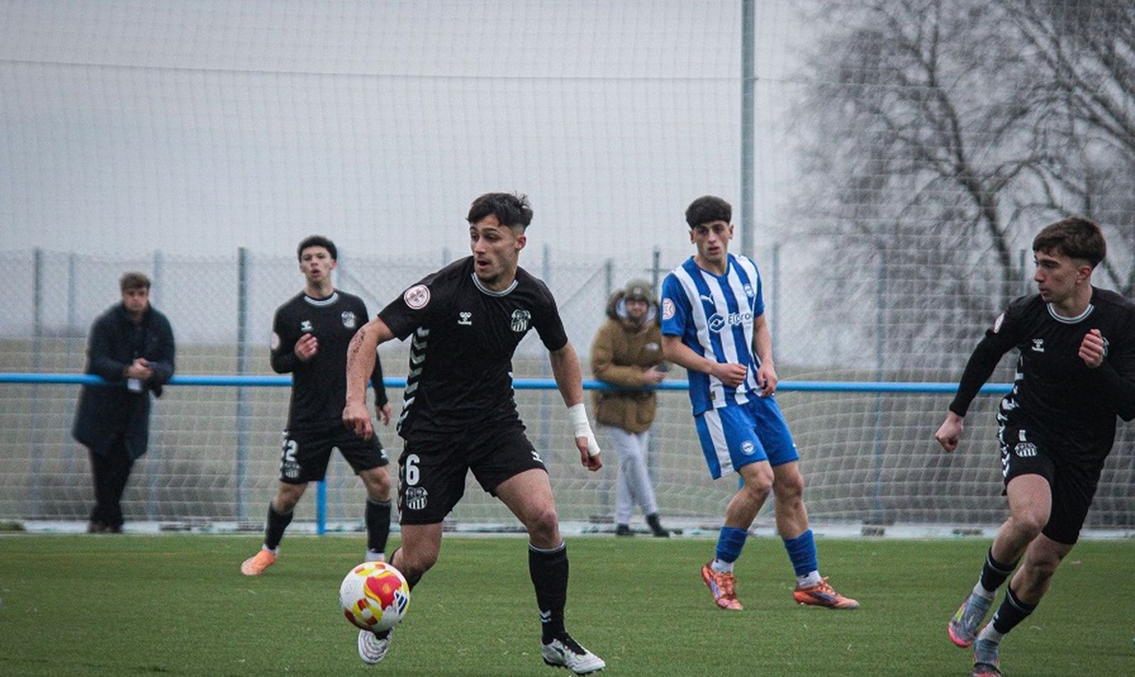 Álvaro Castillo defendiendo la camiseta del Calavera