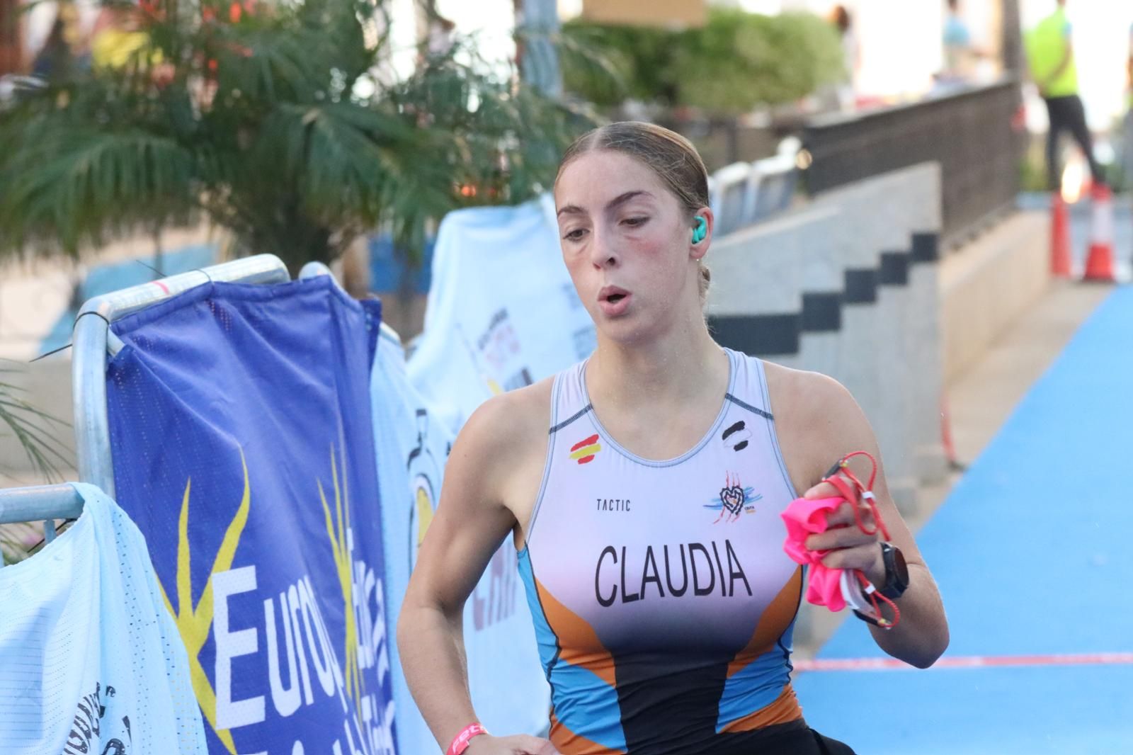 Se inicia el campeonato autonómico de triatlón 'Ciudad de Ceuta'