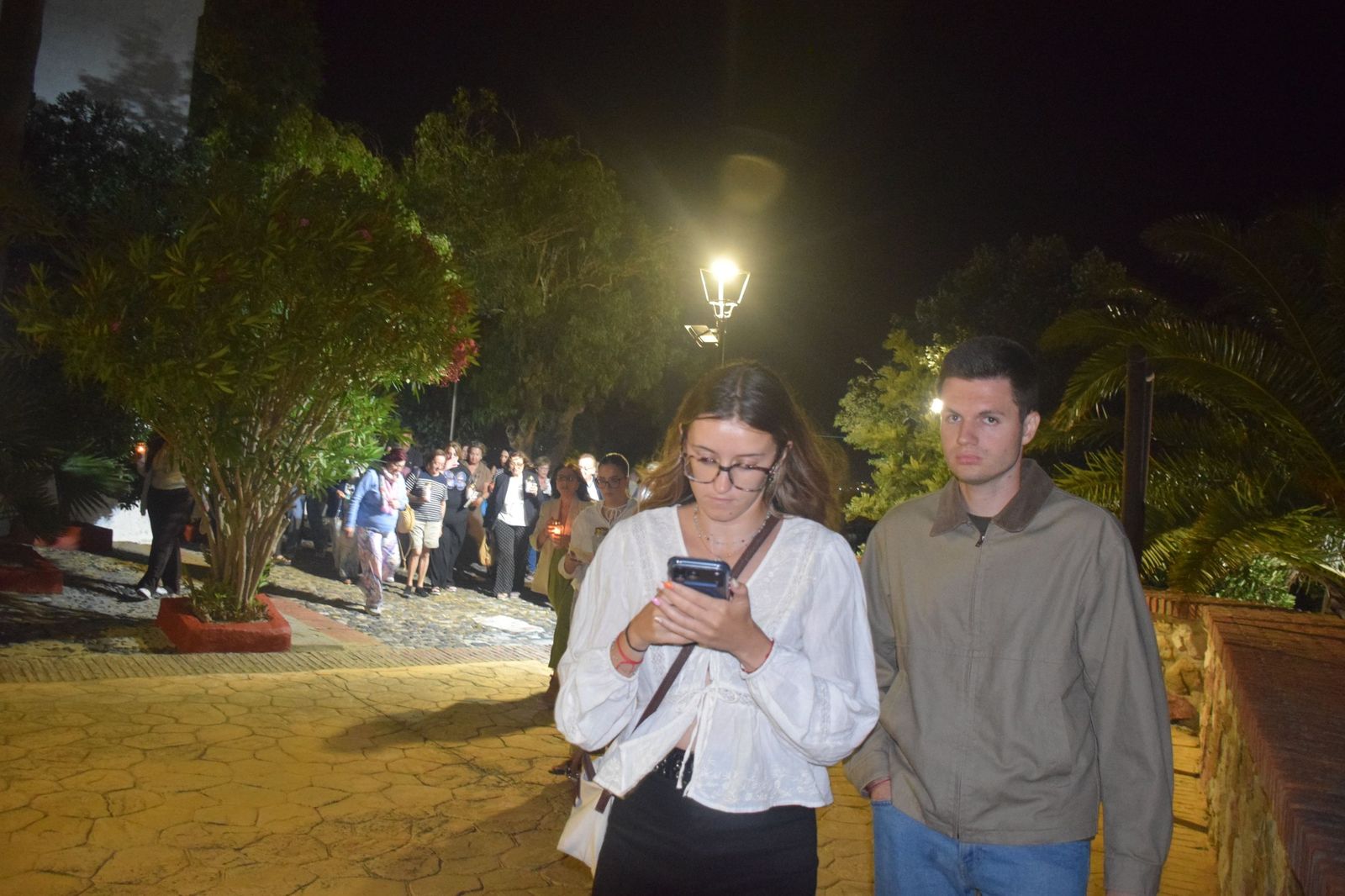 Rosario de antorchas como previa a la Procesión