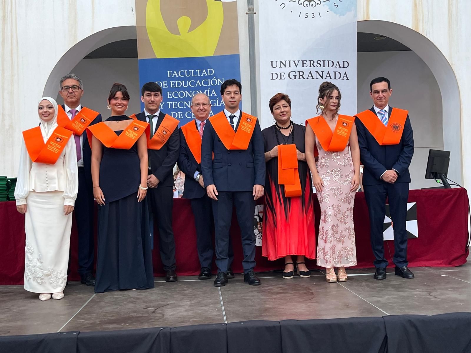 La Facultad de Educación, Economía y Tecnología celebra la graduación de su promoción 2022-2026