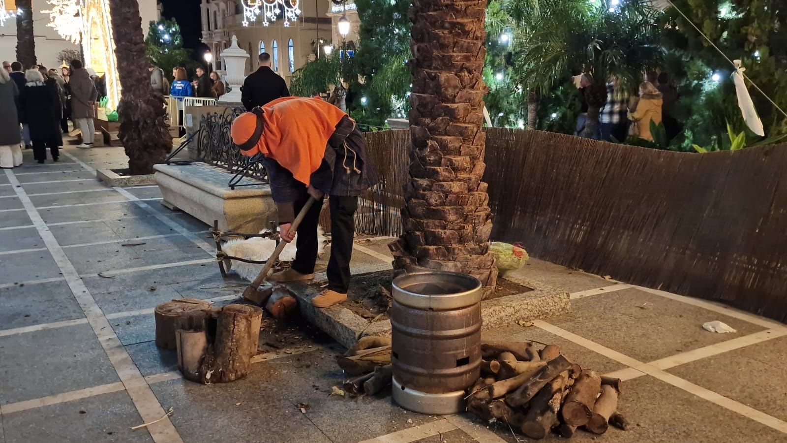 La plaza de África se transforma en Belén en una tarde mágica en pleno corazón de Ceuta
