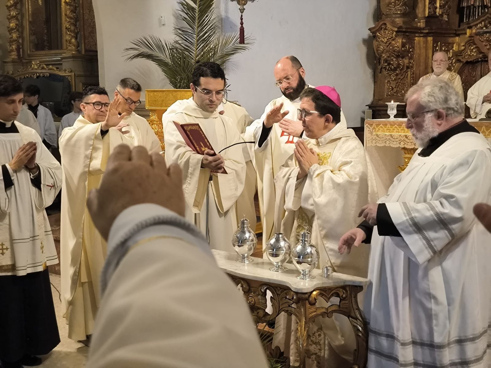 El Santuario de África acoge la Misa Crismal por la Semana Santa