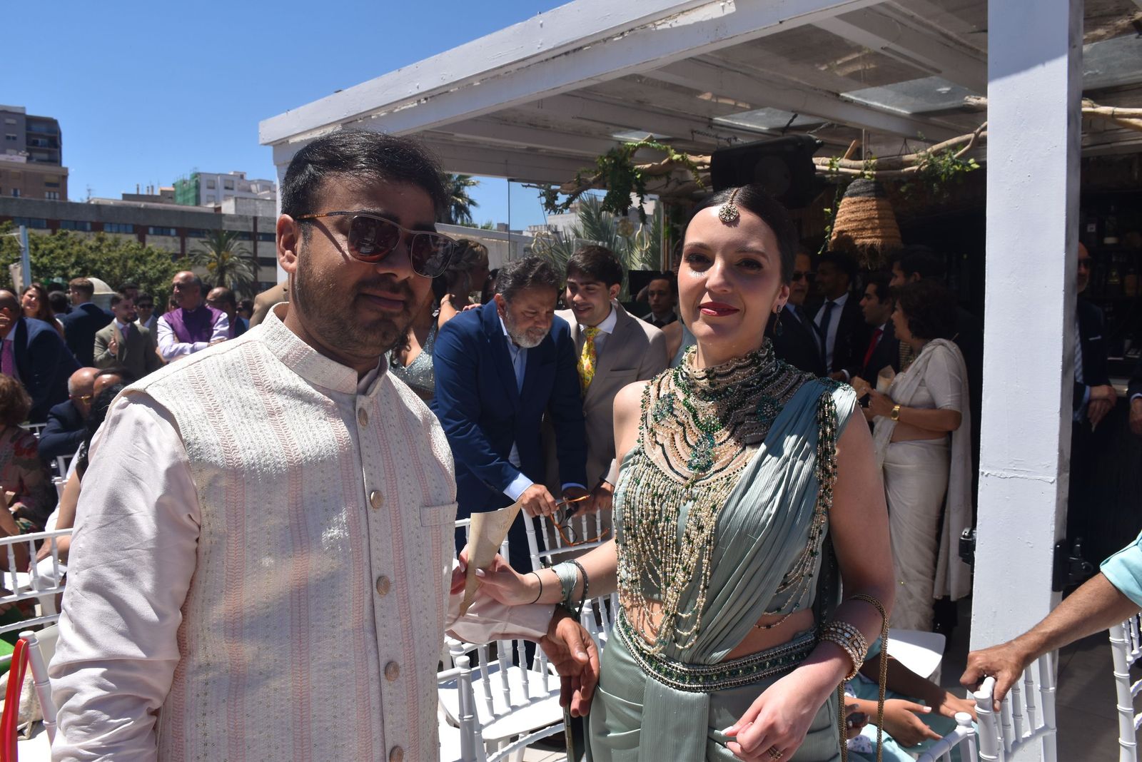 Direk y Rocío sellan su amor bajo el cielo de Ceuta