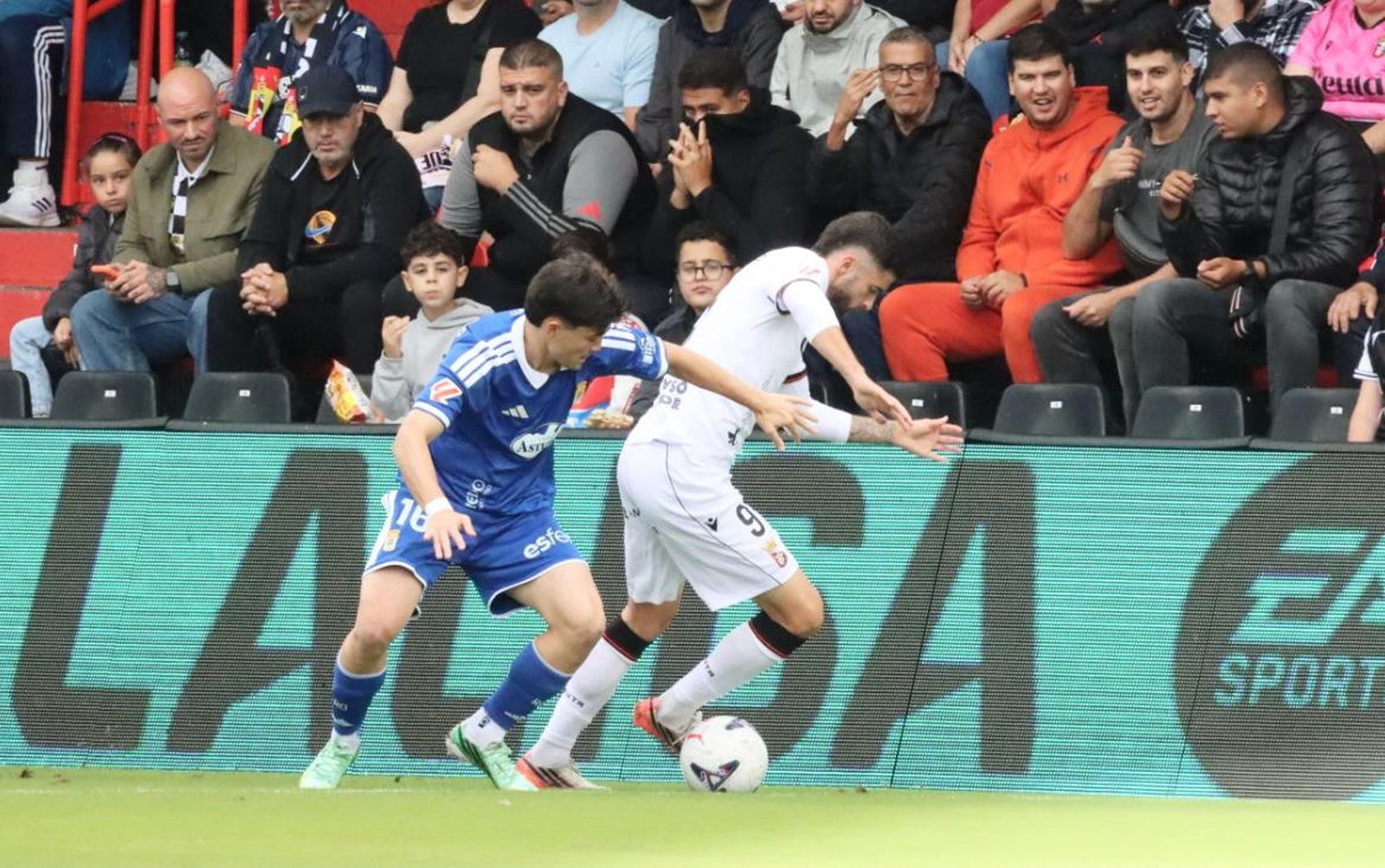 Las mejores imágenes del AD Ceuta - Real Oviedo