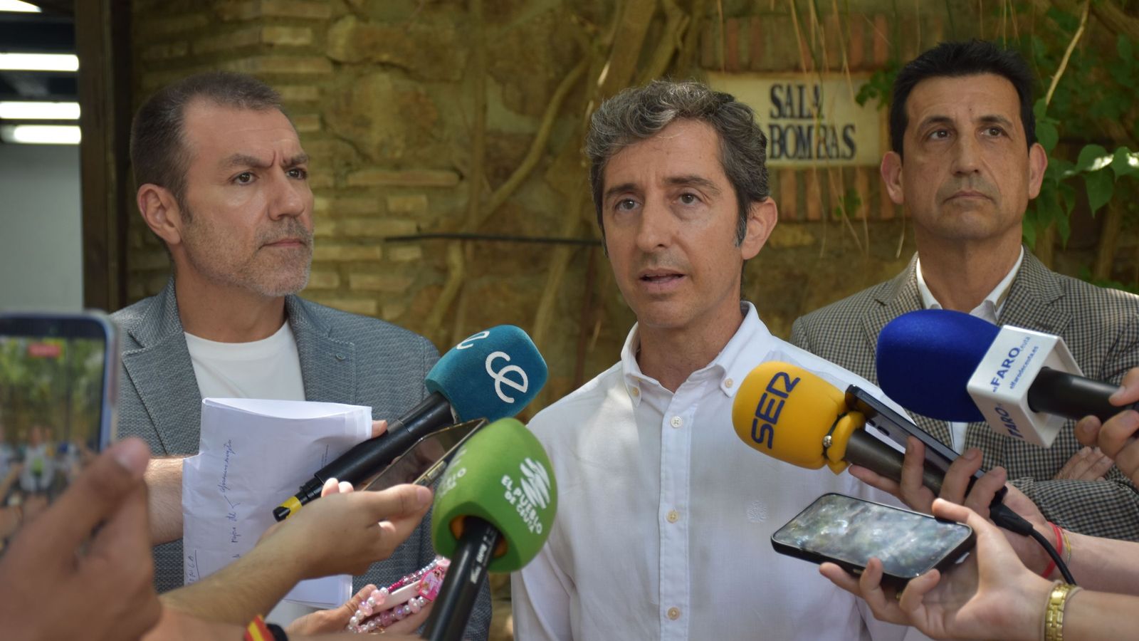 El jefe de Acemsa, José María Cuéllar, en la presentación de la renovada sala de bombas del Parque Marítimo