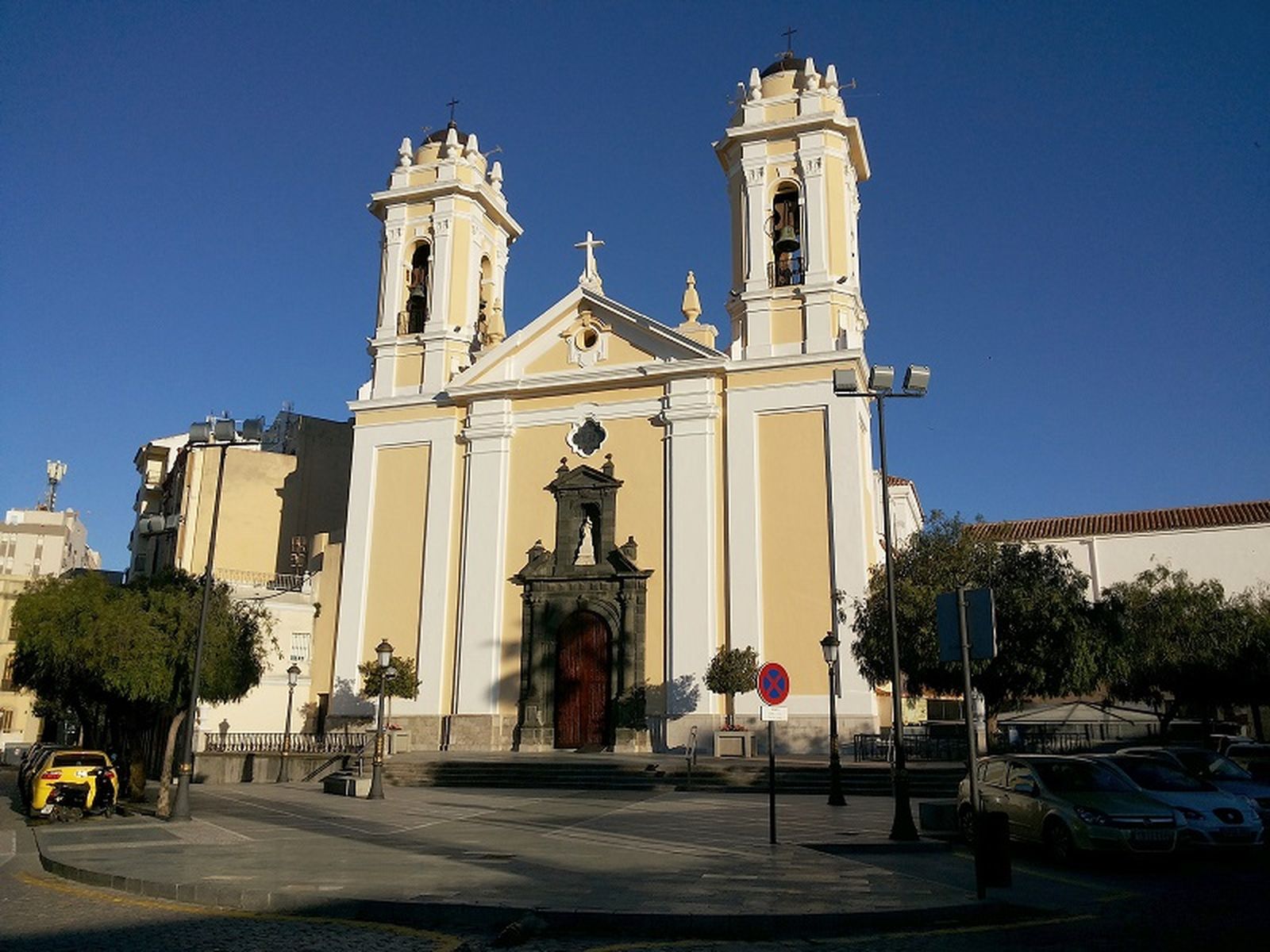 Fachada de la Catedral de Ceuta