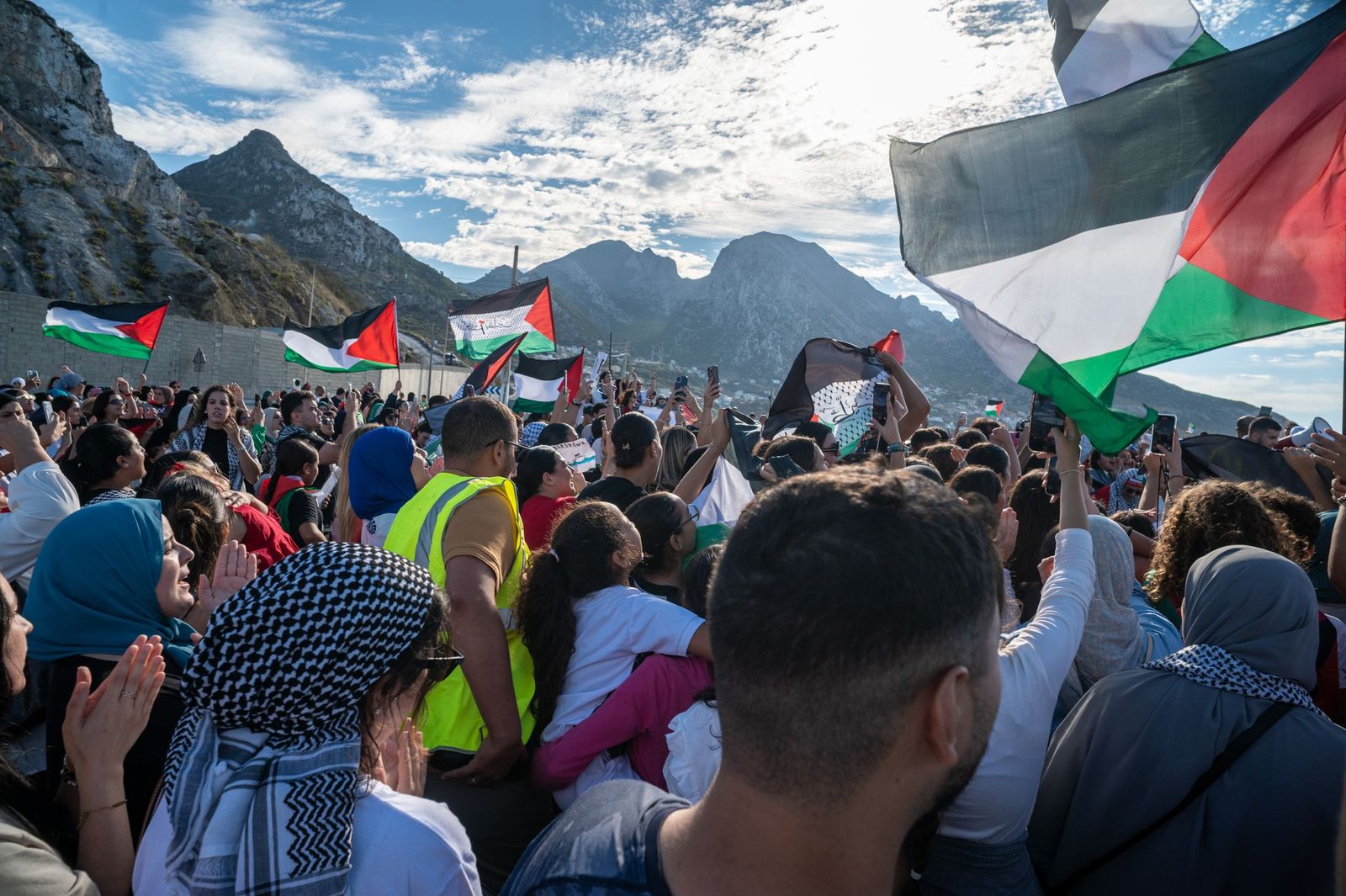 Manifestación poir Palestina en Benzú.