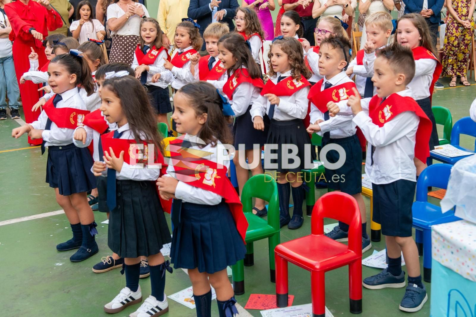Lágrimas, sonrisas y sueños en la graduación de Infantil del San Agustín