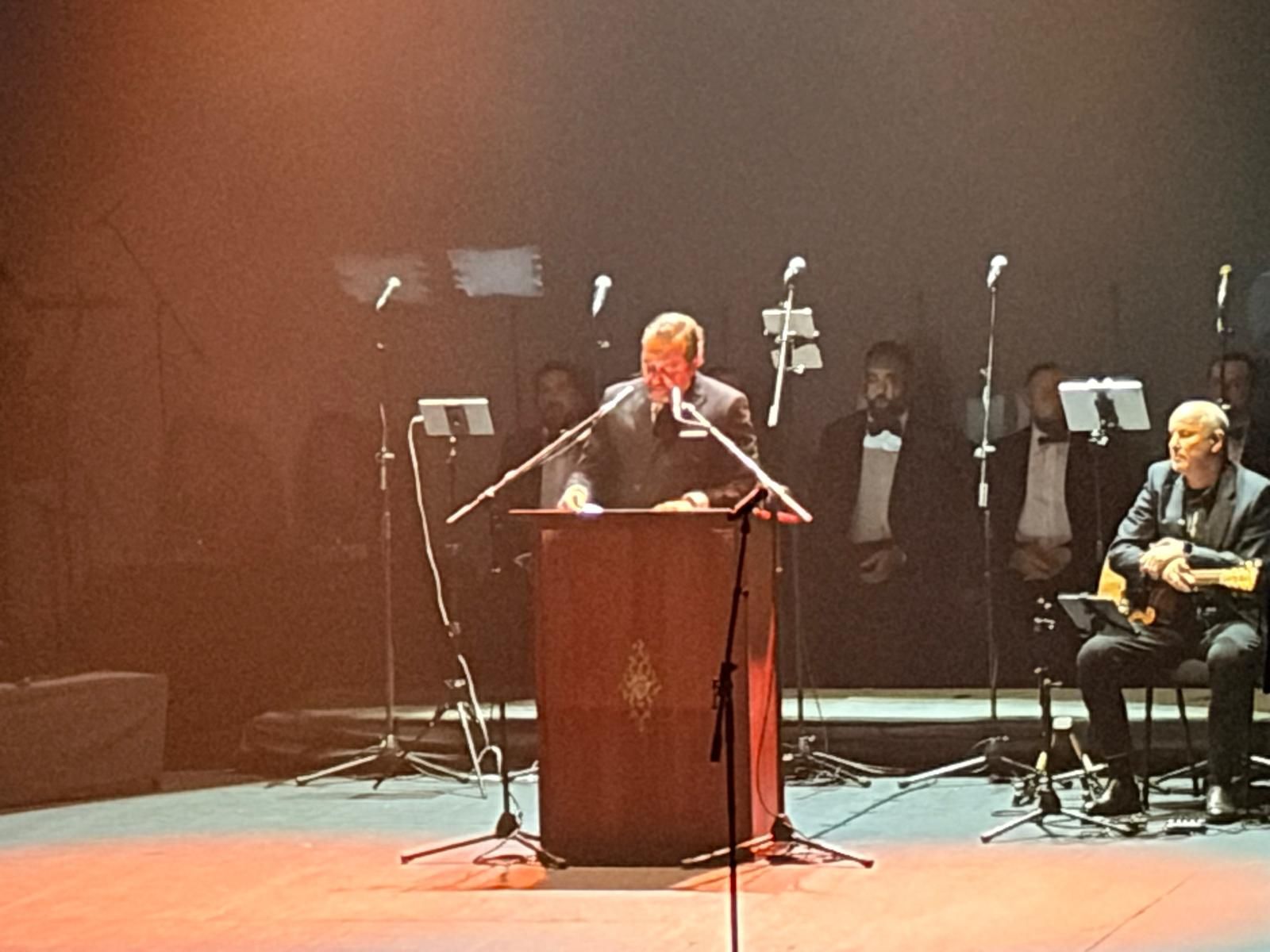 Cantores de Hispalis ponen el flamenco y la pasión de la Cuaresma a un Revellín repleto