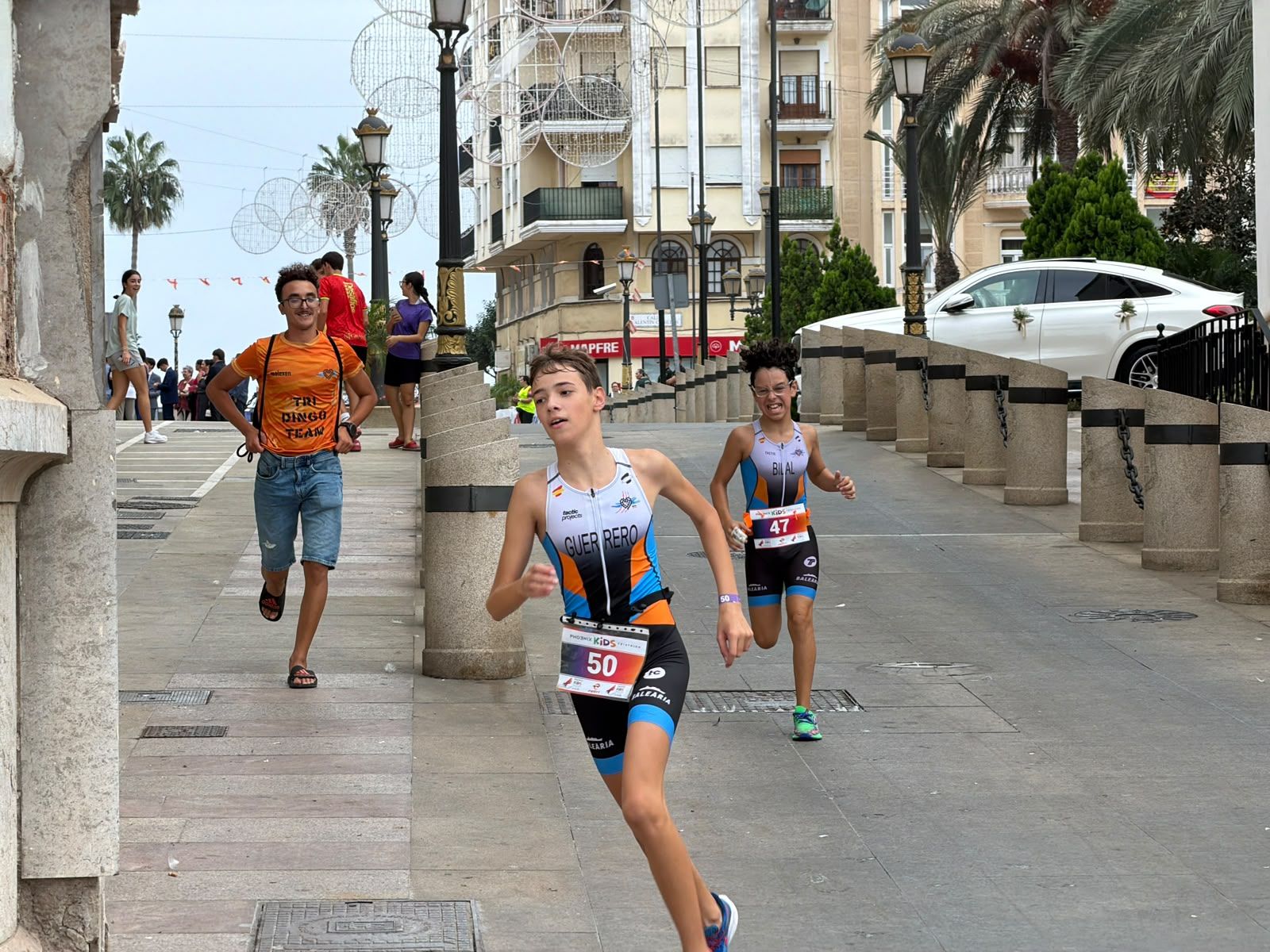Los aficionados al triatlón en Ceuta se reúnen para participar en el Acuatlón Popular 'Juan Mur' y en la Phoenix Kids Triathlon