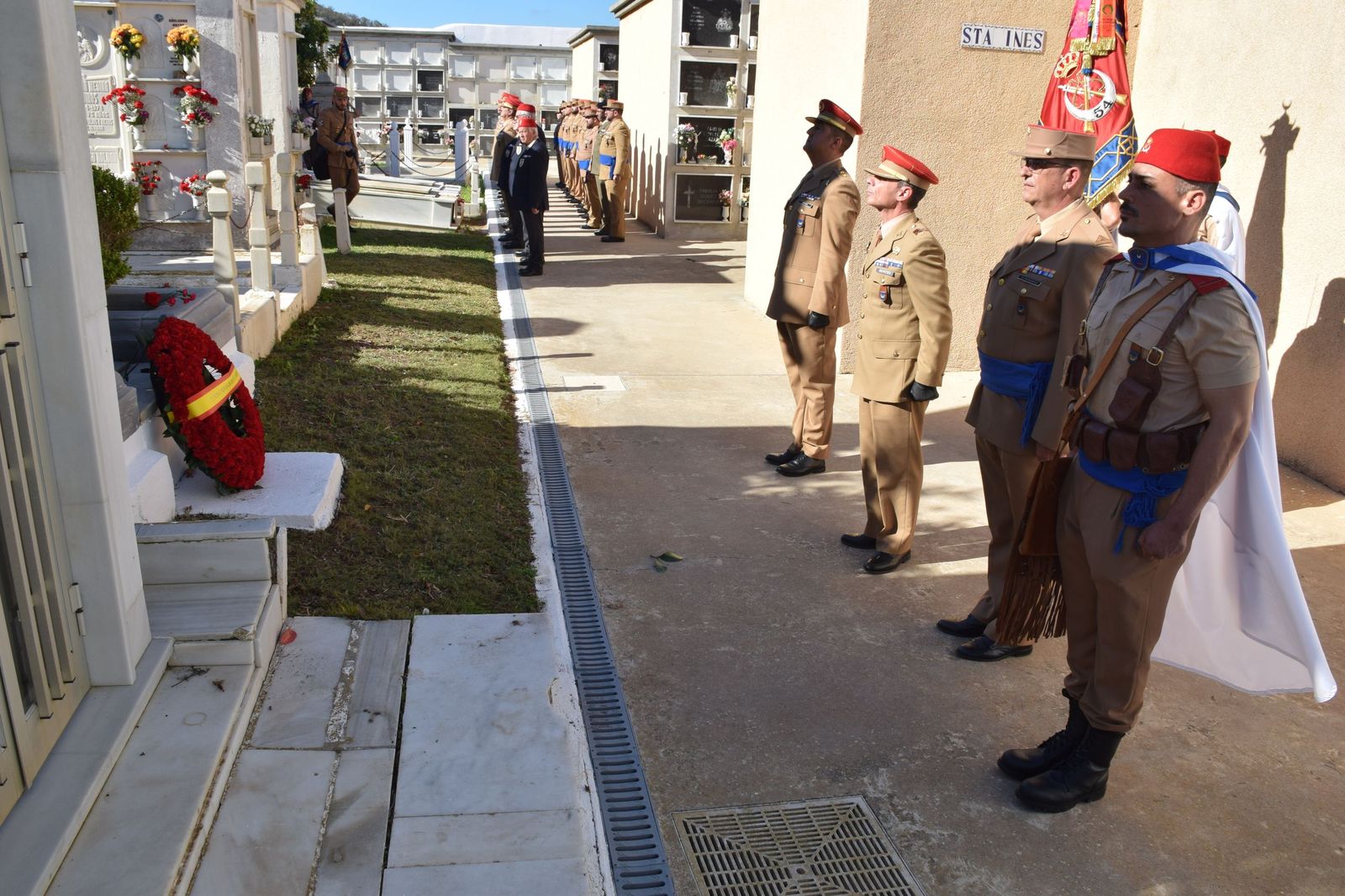 Así ha sido el homenaje a los militares fallecidos