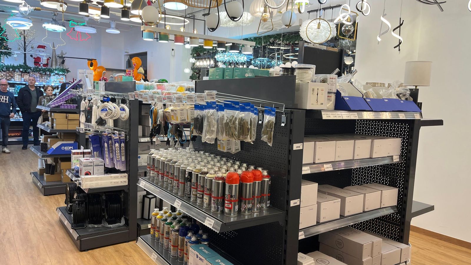 Imágenes de la inauguración de ‘La Boutique de las Lámparas'.