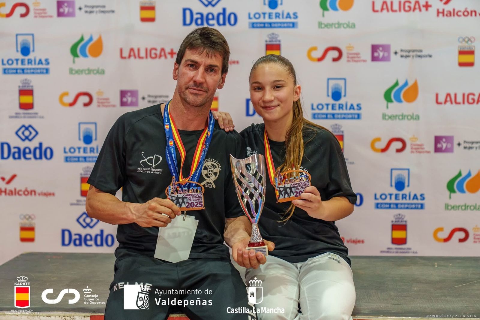 Julia Melgar junto al coach Cristóbal Mateo