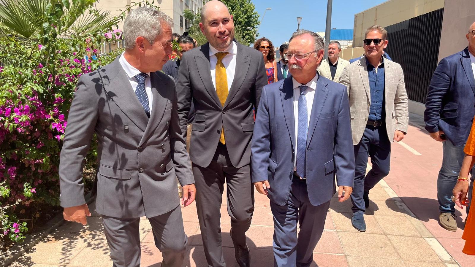 Acto de inauguración del nuevo centro de la Academia Ecos
