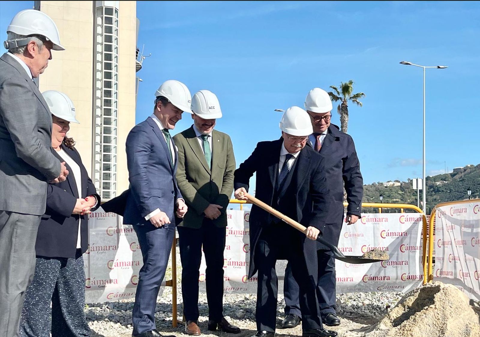 Acto de colocación de la primera piedra